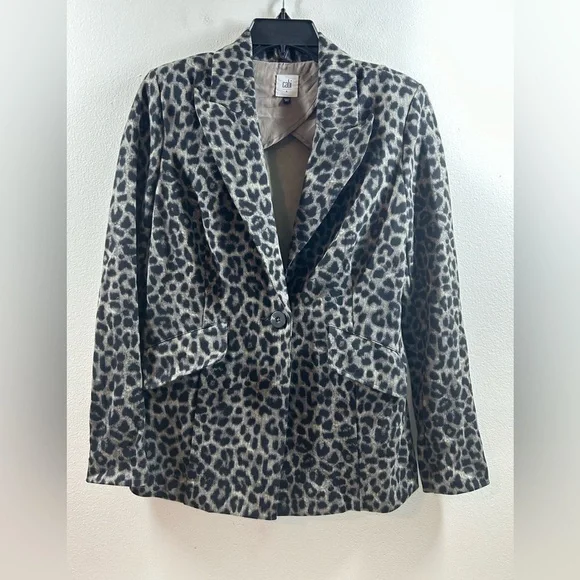 CAbi Leopard Stretch Blazer Jacket Women's Size 4 Jungle Cat Animal Print - Picture 2 of 11